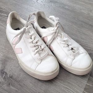 VEJA ESPLAR SNEAKERS